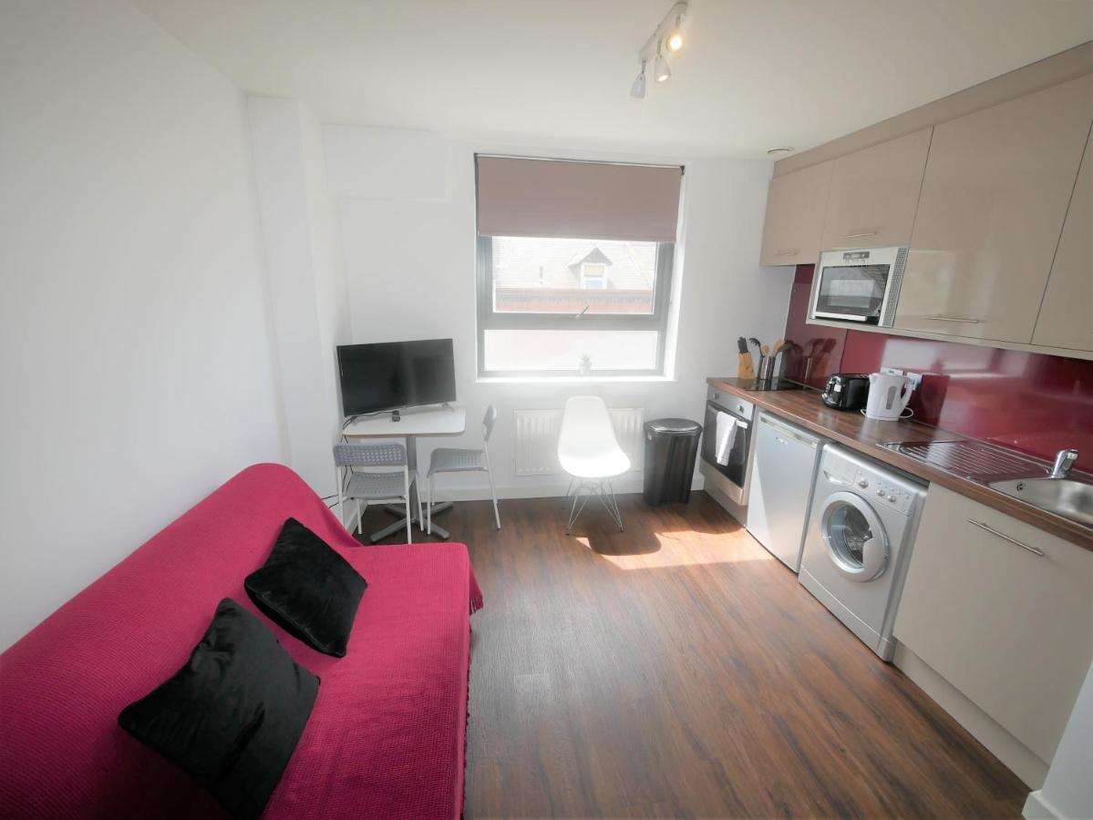 Hill House Holiday Apartments Bournemouth Esterno foto