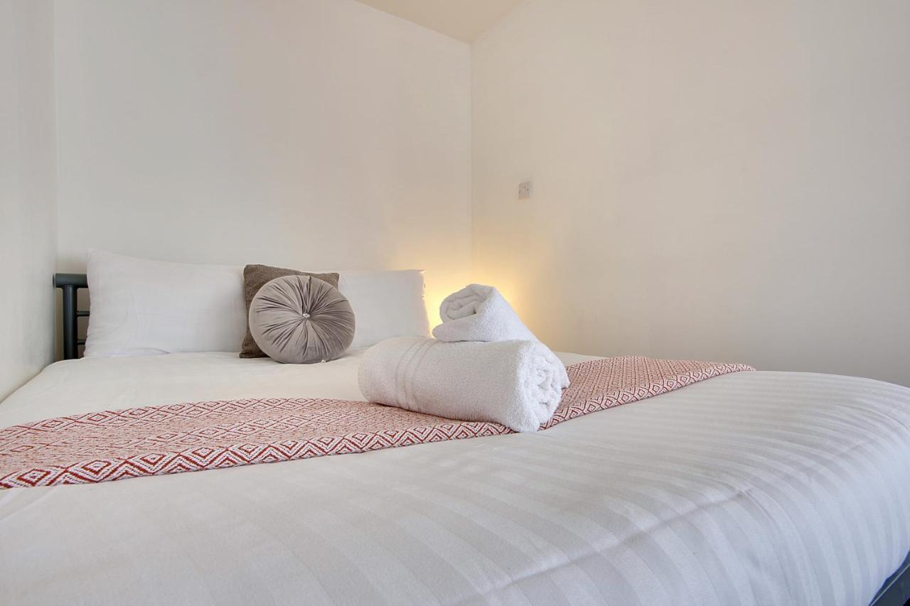 Hill House Holiday Apartments Bournemouth Esterno foto