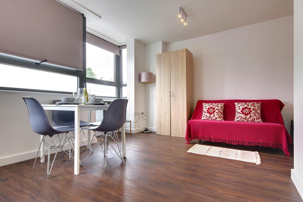 Hill House Holiday Apartments Bournemouth Esterno foto