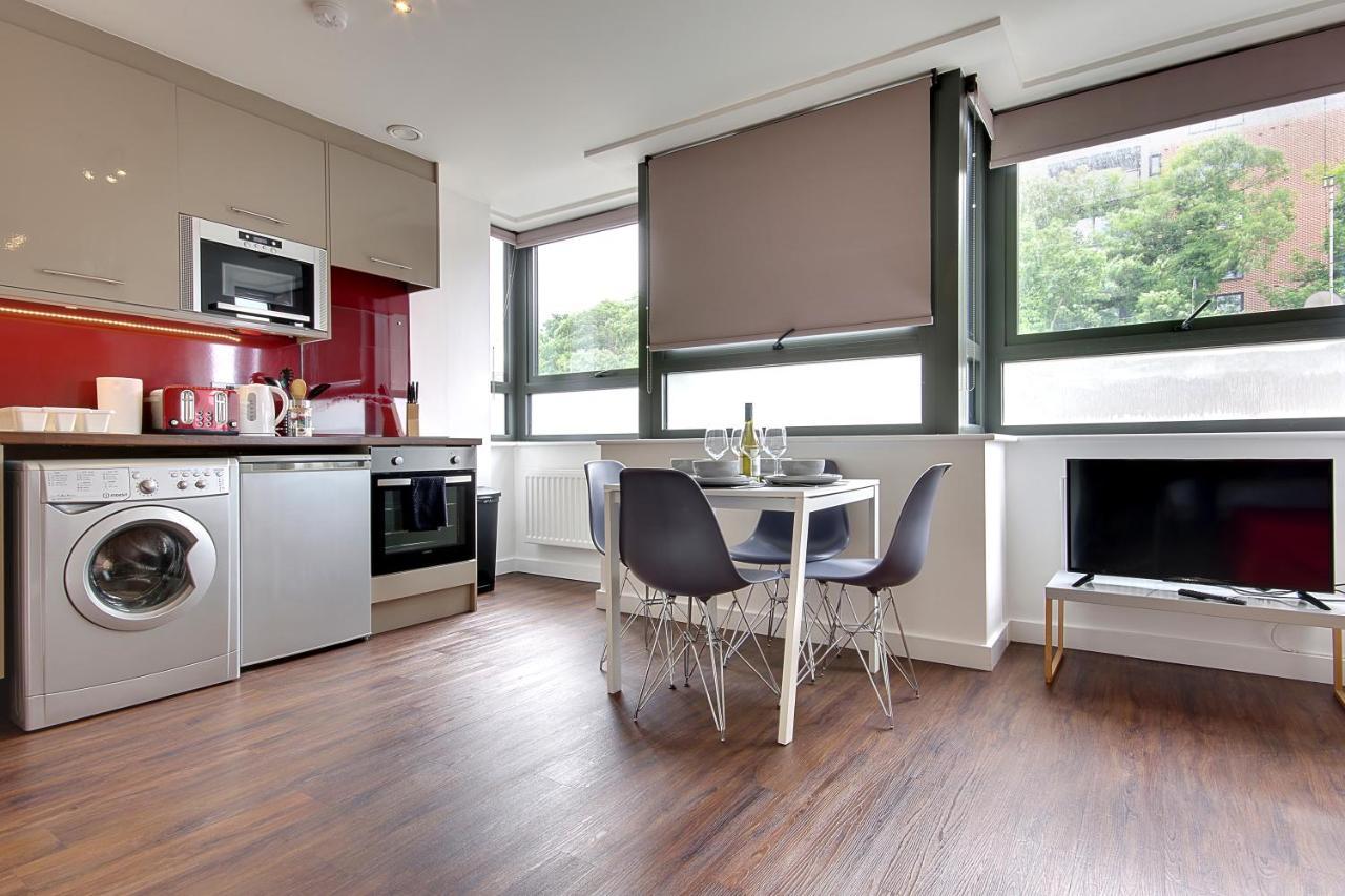 Hill House Holiday Apartments Bournemouth Esterno foto