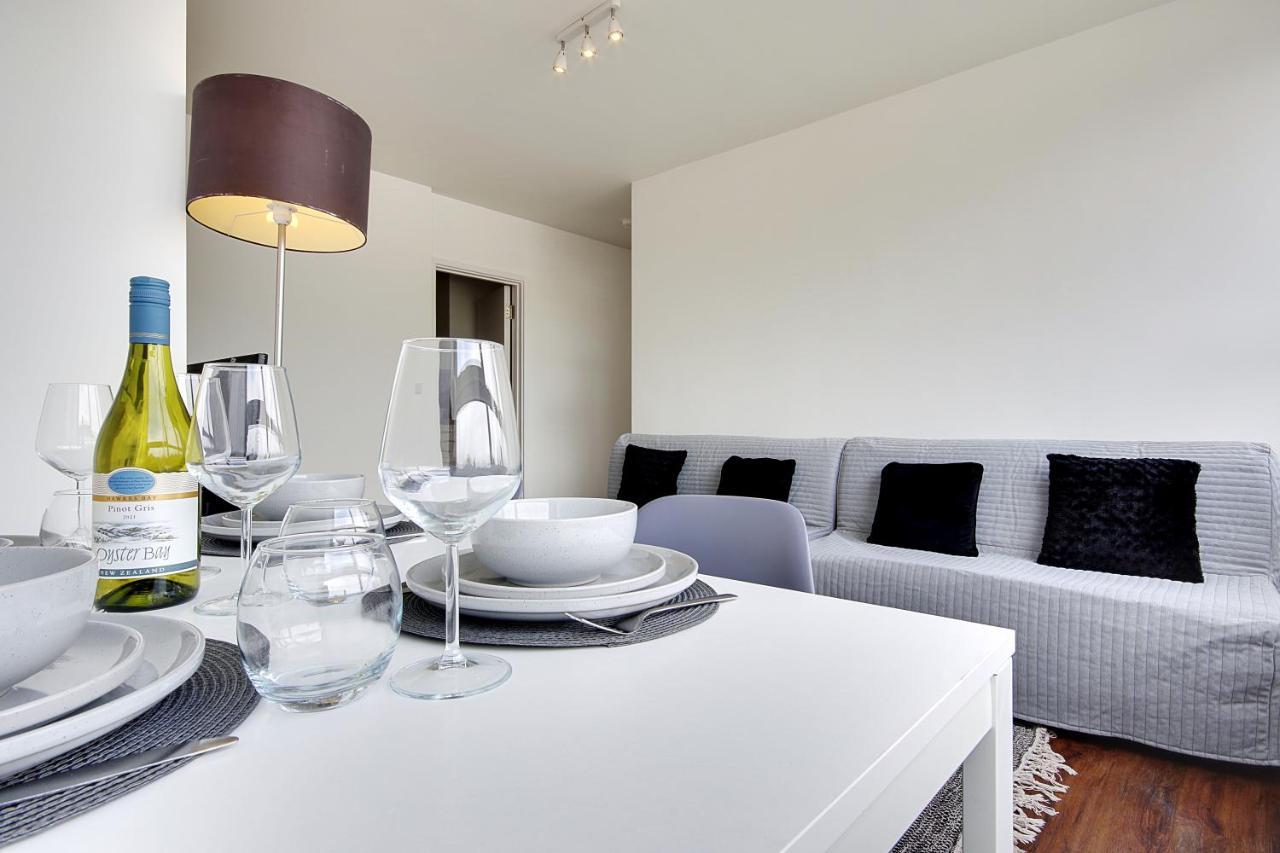 Hill House Holiday Apartments Bournemouth Esterno foto