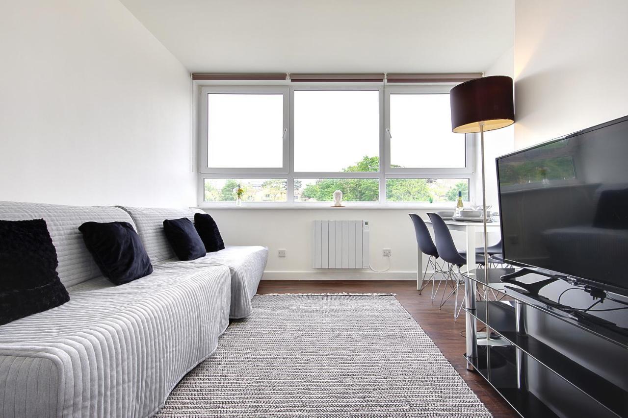 Hill House Holiday Apartments Bournemouth Esterno foto
