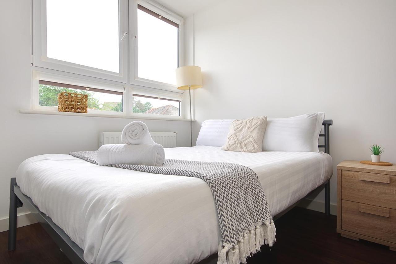 Hill House Holiday Apartments Bournemouth Esterno foto