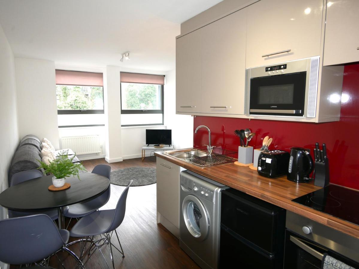 Hill House Holiday Apartments Bournemouth Esterno foto