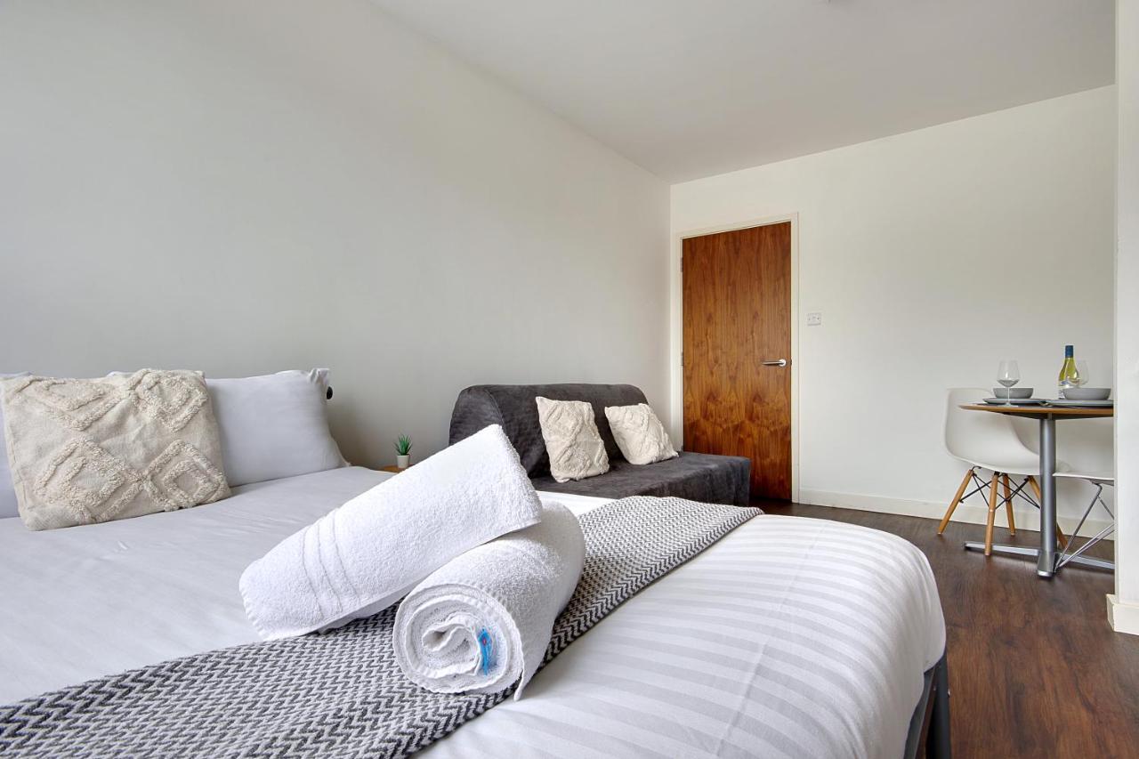 Hill House Holiday Apartments Bournemouth Esterno foto
