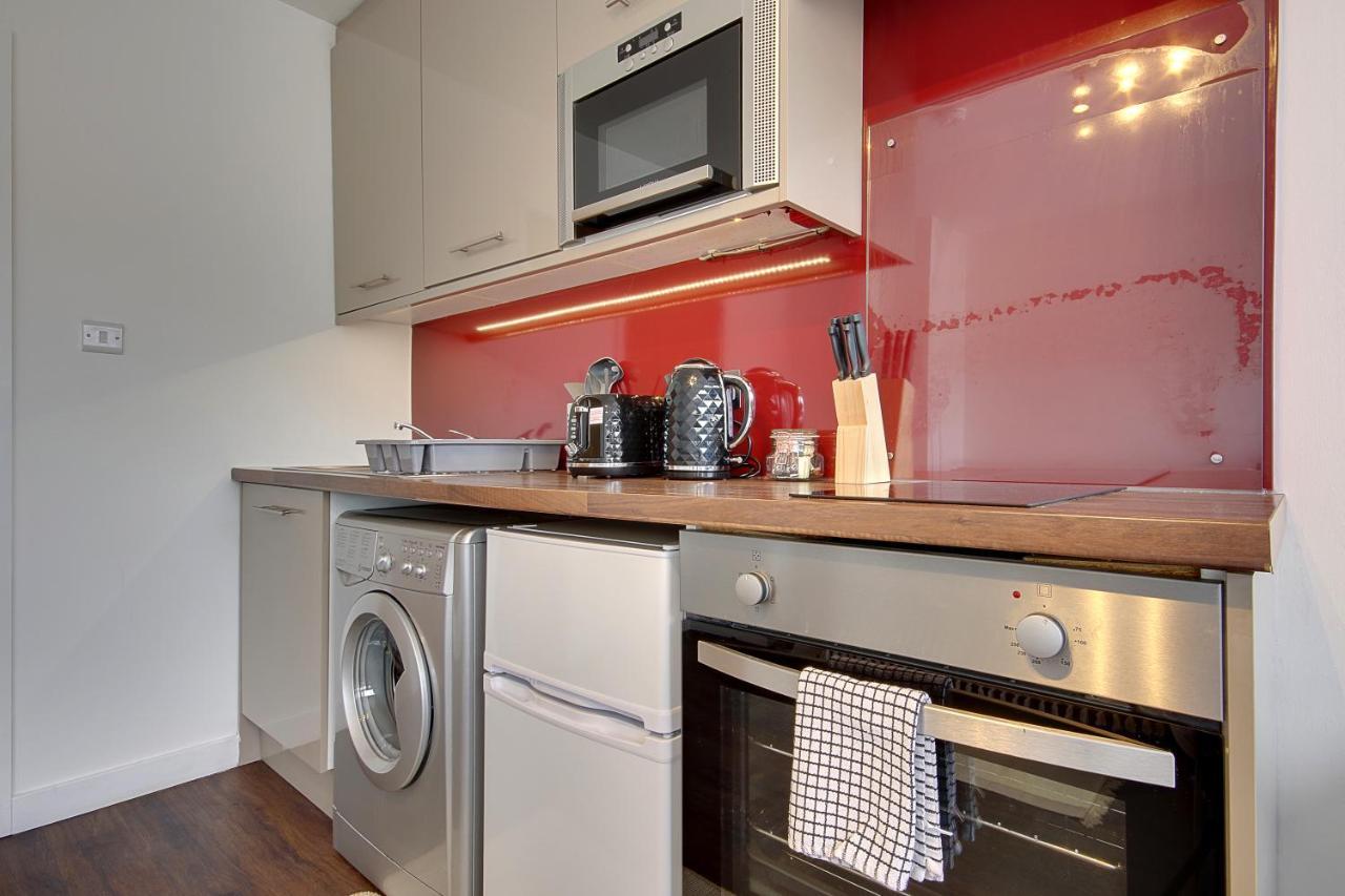 Hill House Holiday Apartments Bournemouth Esterno foto